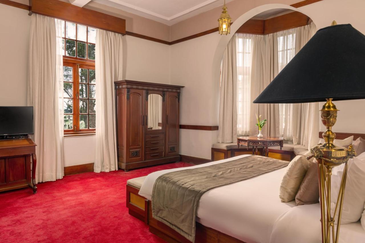 The Grand Hotel - Heritage Grand Нувара Елия Екстериор снимка