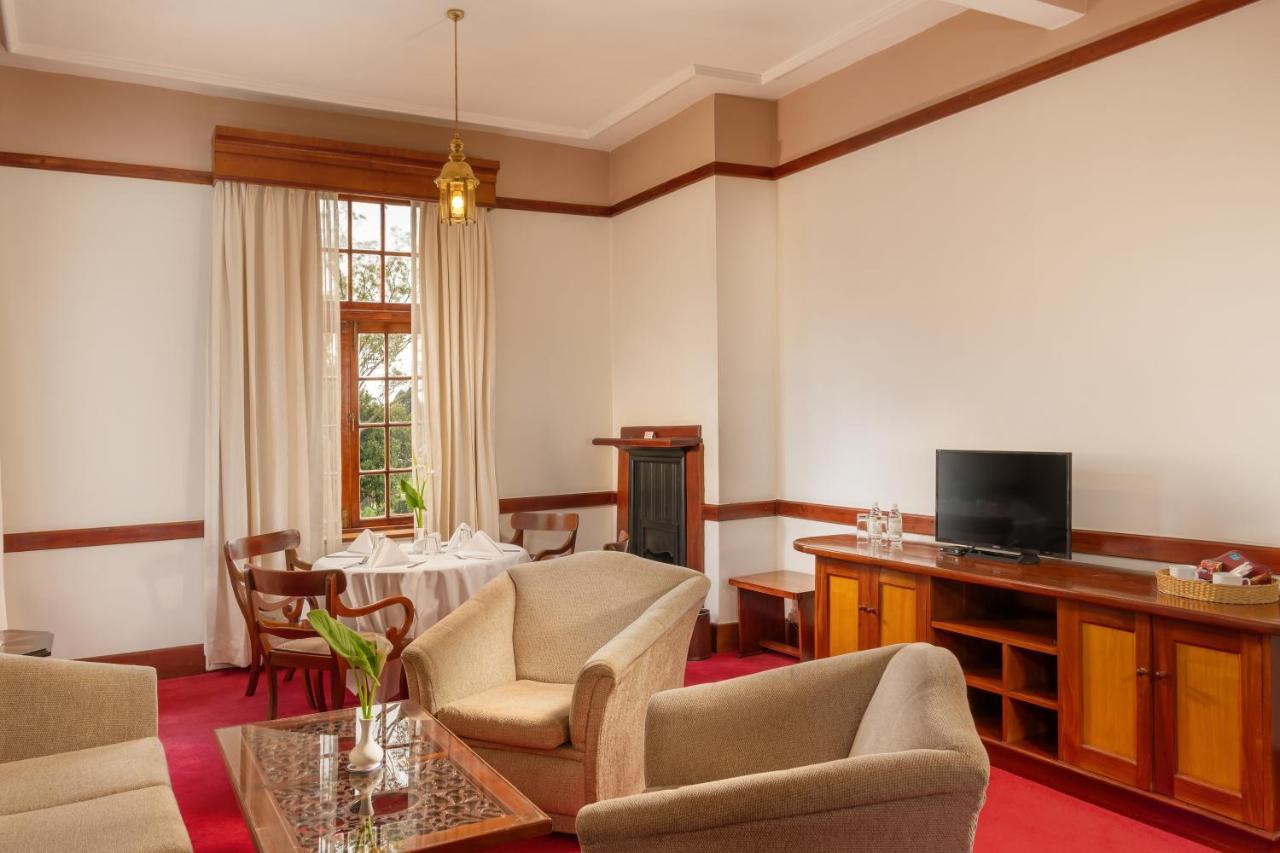 The Grand Hotel - Heritage Grand Нувара Елия Екстериор снимка